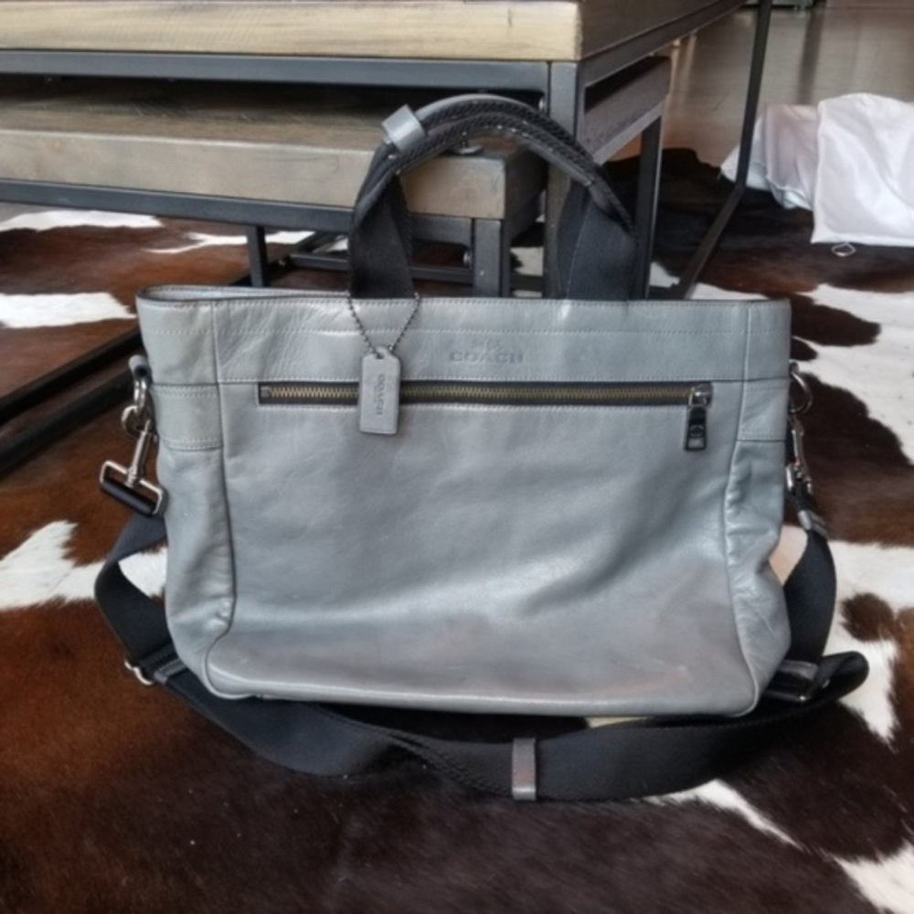 Coach | Utility Tote | Ash - Picture 2 of 4